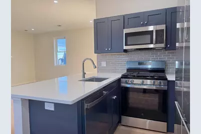 5 Breed St #4, Boston, MA 02128 - Photo 3