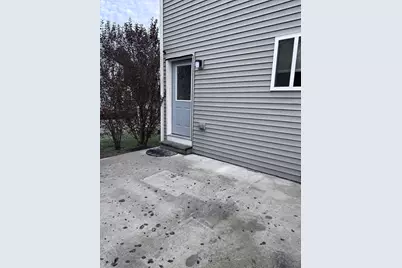 9 Columbia #1, Holyoke, MA 01040 - Photo 15