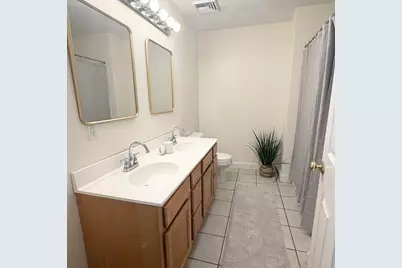 754 Hood St #1, Fall River, MA 02720 - Photo 9