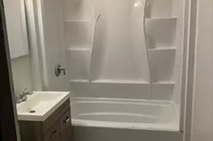 106 Madison St, Chicopee, MA 01020 - Photo 5