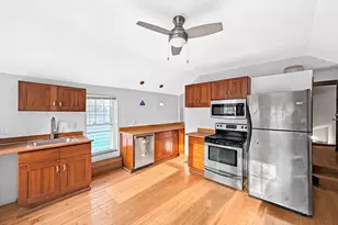 17 Suffolk St, Chelsea, MA 02150 - Photo 3