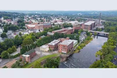 35 Lower Grape St, Chicopee, MA 01013 - Photo 1