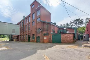 35 Lower Grape St, Chicopee, MA 01013 - Photo 3