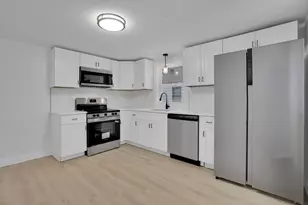 38 Tyrone St, Springfield, MA 01104 - Photo 13