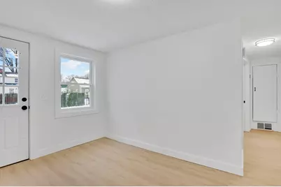 38 Tyrone St, Springfield, MA 01104 - Photo 15