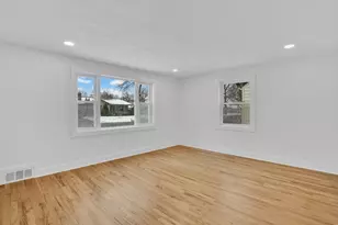 38 Tyrone St, Springfield, MA 01104 - Photo 11