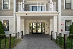 54 Pleasant St, Boston, MA 02125 - Photo 31