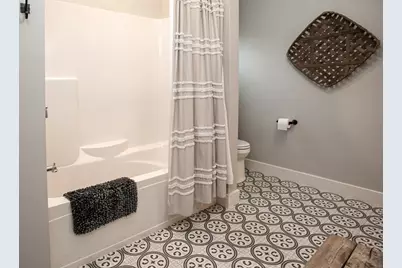 10 Fernmarsh Ln, Westport, MA 02790 - Photo 25