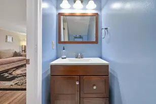 33 Maplewood Ave, Gloucester, MA 01930 - Photo 9