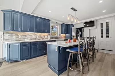 36 Summer St, Holbrook, MA 02343 - Photo 5