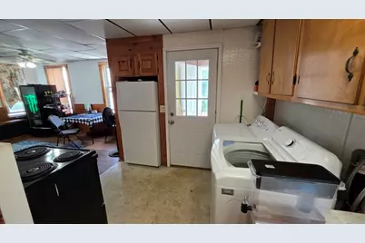 360 Hamilton St, Worcester, MA 01604 - Photo 9