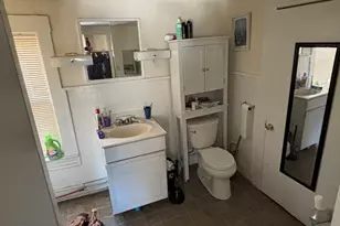 124 Pleasant St, Fitchburg, MA 01420 - Photo 17