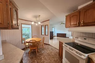 637 South Washington, North Attleboro, MA 02760 - Photo 11