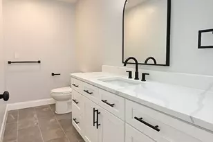 217 Earle St, Fall River, MA 02723 - Photo 11