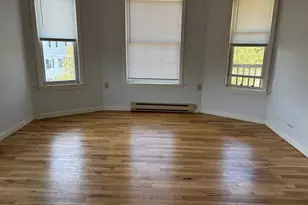 29 Maple St, Attleboro, MA 02703 - Photo 5