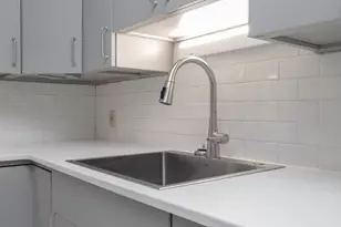 61 Washington Rd, Springfield, MA 01108 - Photo 5