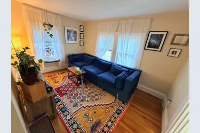 8 Roberts St #3R, Brookline, MA 02445 - Photo 5
