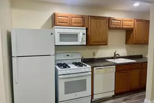 233 Division St, Fall River, MA 02720 - Photo 3