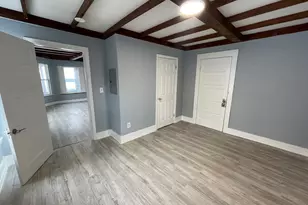 22 Knowlton St, Gardner, MA 01440 - Photo 3