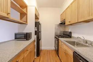 828 Huntington Ave, Boston, MA 02115 - Photo 1