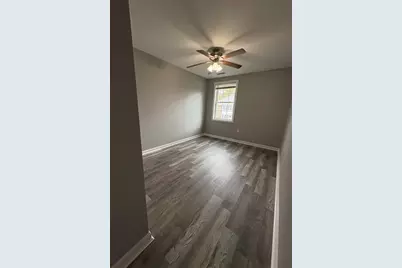 213 Skeele Street #Right, Chicopee, MA 01013 - Photo 7