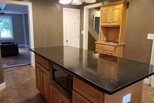 69 Essex St, Marlborough, MA 01752 - Photo 5