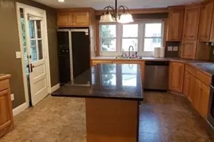 69 Essex St, Marlborough, MA 01752 - Photo 3