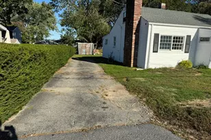 5 Lucie Ave, Freetown, MA 02717 - Photo 3