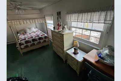 52 Touisset Ave, Swansea, MA 02777 - Photo 15