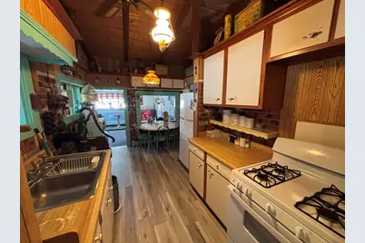 52 Touisset Ave, Swansea, MA 02777 - Photo 7