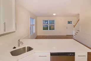 5 W Chapel St, Abington, MA 02351 - Photo 9