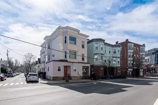202 Washington St, Somerville, MA 02143 - Photo 9