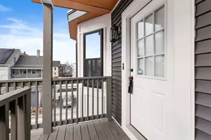 11 Seymour Ave, Lynn, MA 01902 - Photo 5