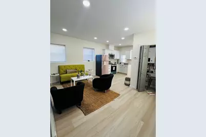 73 Victoria St, Revere, MA 02151 - Photo 7