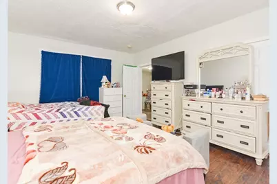 94 Summer St, Lawrence, MA 01840 - Photo 15