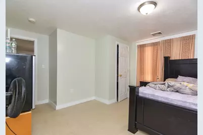 94 Summer St, Lawrence, MA 01840 - Photo 17