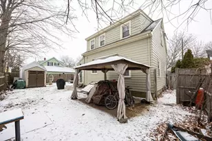 21 Manning, Salem, MA 01970 - Photo 5