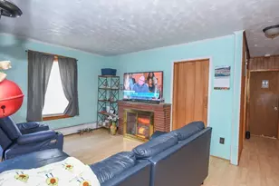 291-293 School St, Waltham, MA 02451 - Photo 9