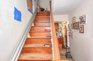 22 Pleasant St, Groveland, MA 01834 - Photo 9