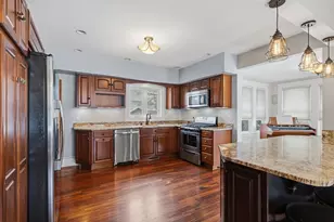 12 Pontiac St, New Bedford, MA 02745 - Photo 9