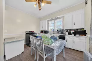 420 Bradford Ave, Fall River, MA 02721 - Photo 7