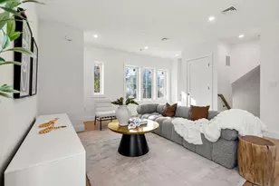 16 Elm St, Newton, MA 02465 - Photo 5