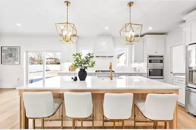 8 Callahan Drive, Woburn, MA 01801 - Photo 7