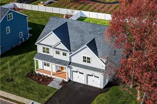 8 Callahan Dr, Woburn, MA 01801 - Photo 39