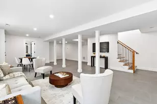 8 Callahan Dr, Woburn, MA 01801 - Photo 33