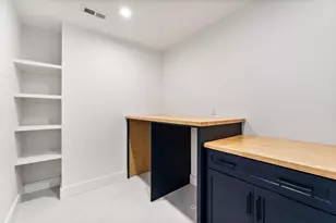 8 Callahan Dr, Woburn, MA 01801 - Photo 29