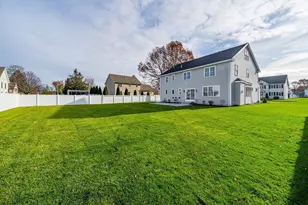 8 Callahan Dr, Woburn, MA 01801 - Photo 41