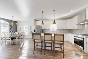 96 Sycamore Ln, Taunton, MA 02780 - Photo 5