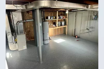 42 Talmadge Dr, Springfield, MA 01118 - Photo 17