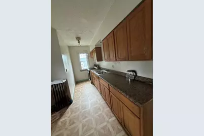 735 Belmont St #1, Springfield, MA 01190 - Photo 3